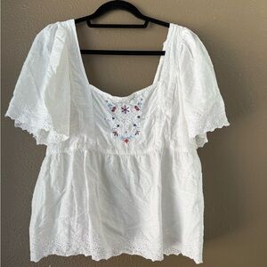 Old Navy White Blouse with Embroidery